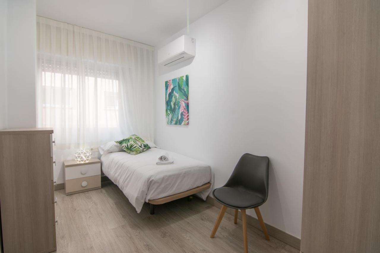 Tuguest Station 2 Apartment Grenada Zewnętrze zdjęcie